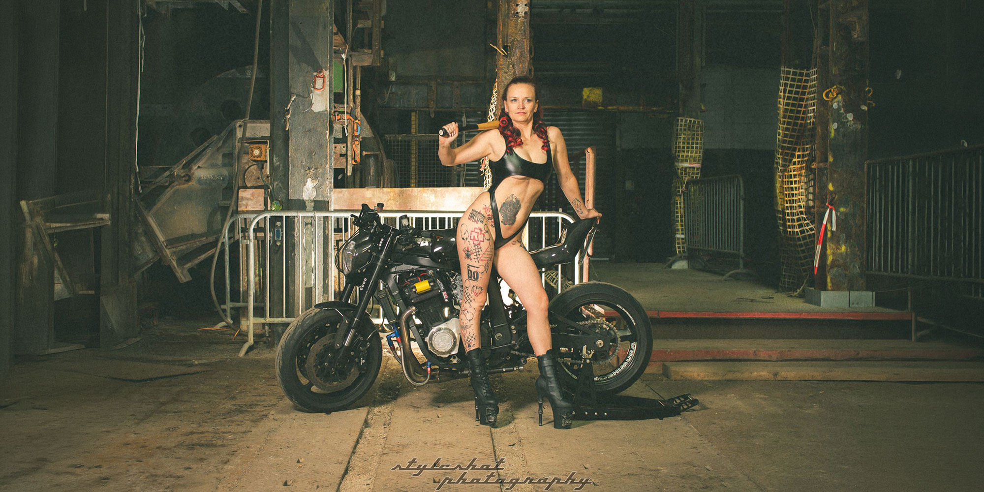 Stripperin Isabella Sin / Strip dancer Isabella Sin